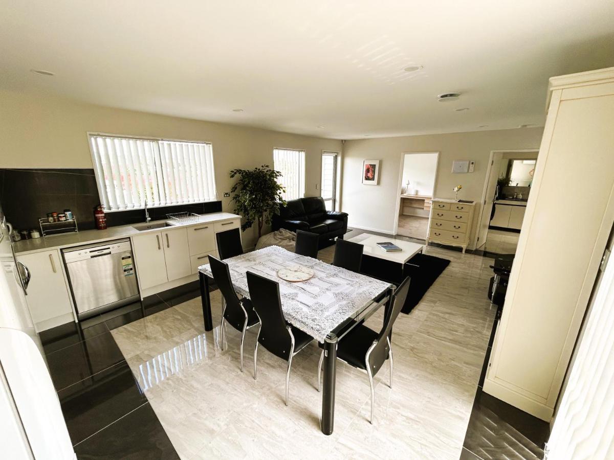 Apartamento Cross Roads Pokeno Exterior foto